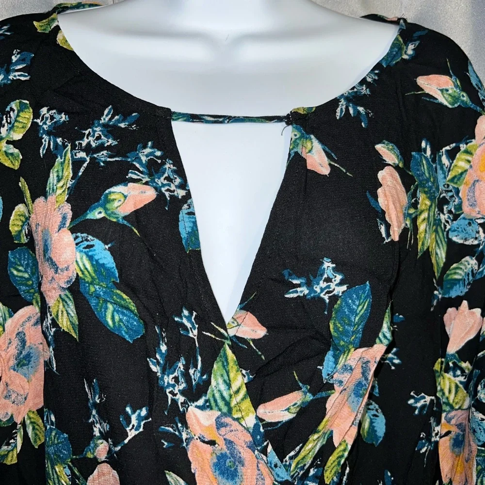 Xhilaration MATCHING FLORAL SET. Long sleeve crop top with long matching skirt